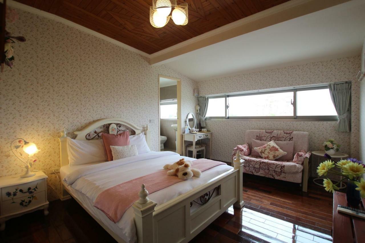 Yilan Pine Villa Homestay Luodong Exteriör bild