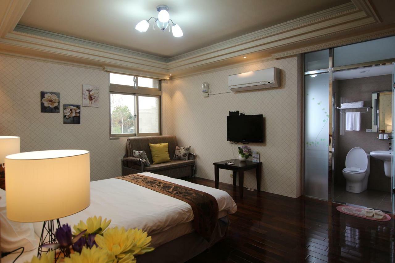 Yilan Pine Villa Homestay Luodong Exteriör bild