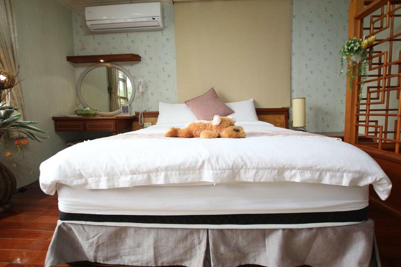 Yilan Pine Villa Homestay Luodong Exteriör bild