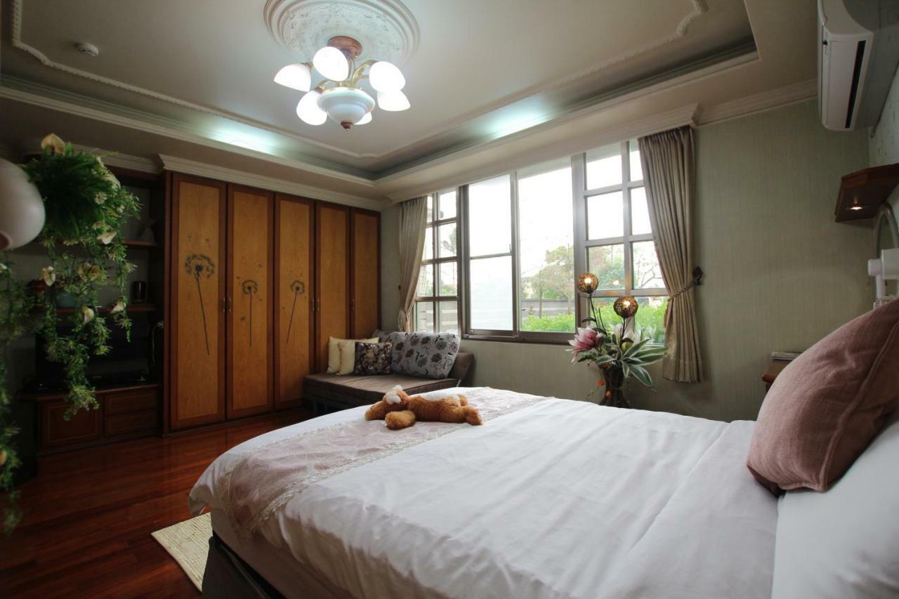 Yilan Pine Villa Homestay Luodong Exteriör bild