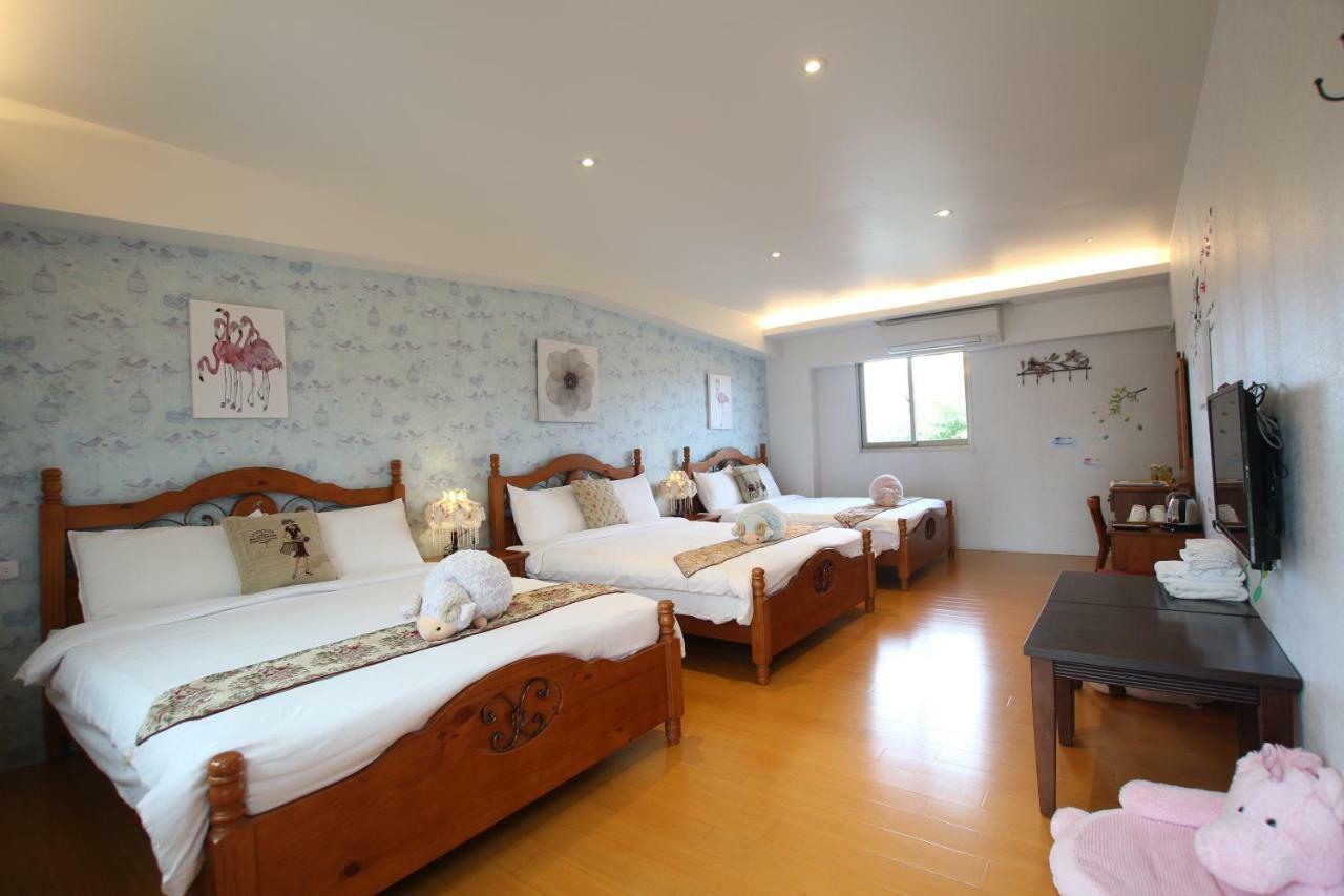 Yilan Pine Villa Homestay Luodong Exteriör bild