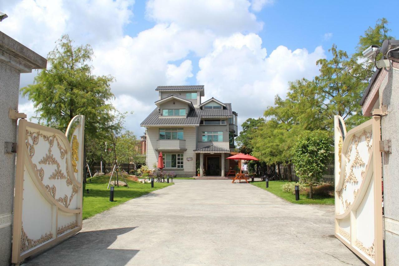 Yilan Pine Villa Homestay Luodong Exteriör bild