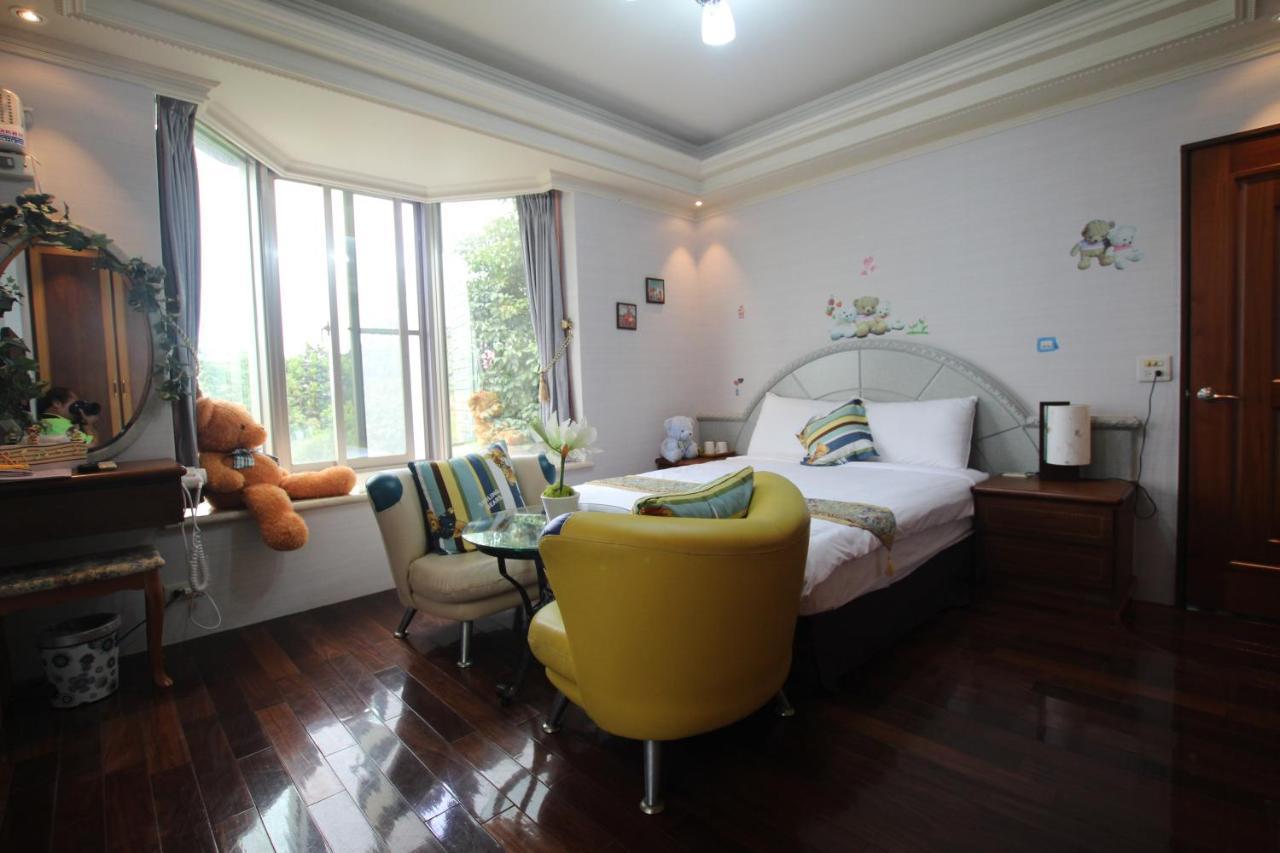 Yilan Pine Villa Homestay Luodong Exteriör bild